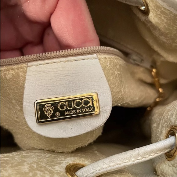 Gucci Vintage Flora White Leather Drawstring Bag-Authenticated - Picture 11 of 15